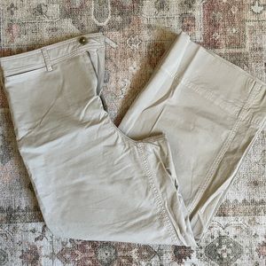 Everlane Lightweight Wide Leg Crop Chino Pants